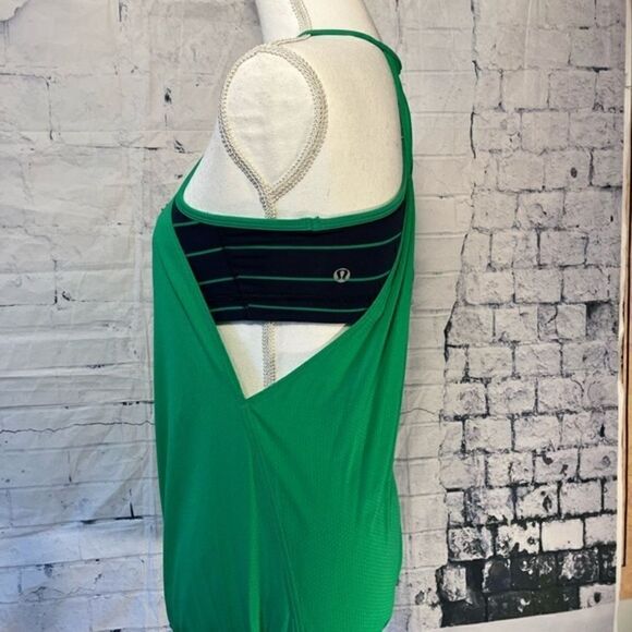 LULULEMON tank top with Sports Bra - Picture 5 of 5